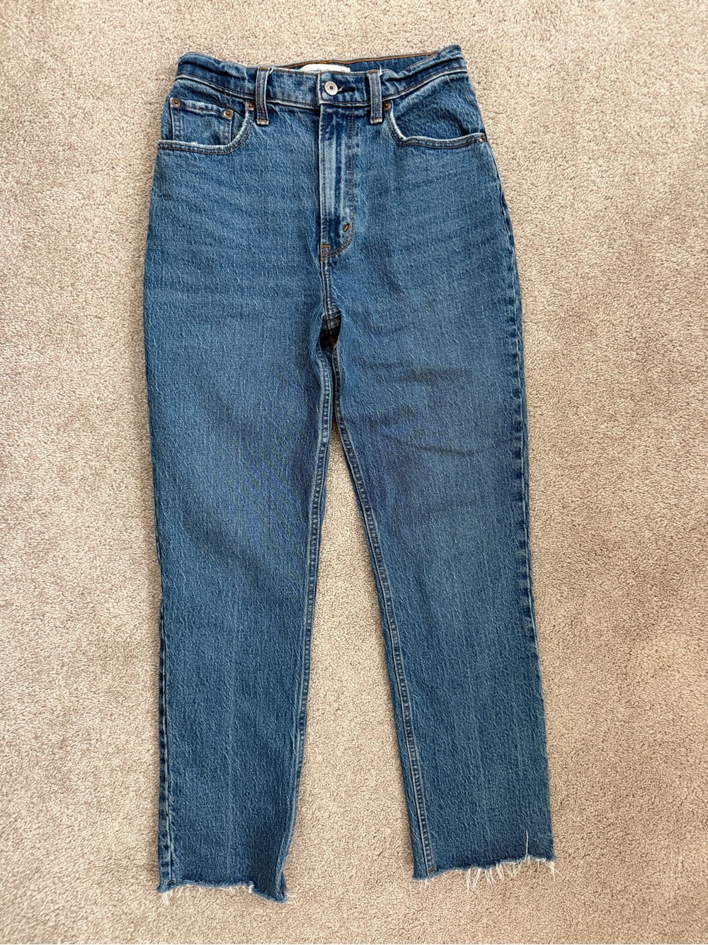 Abercrombie & Fitch High-Rise 90’s Straight Jeans